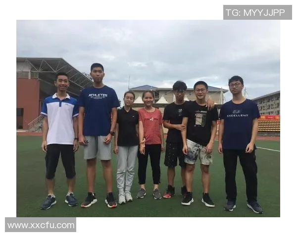 南京篮球队大满贯点评团队协作表现展现团结力量与默契配合的精彩瞬间