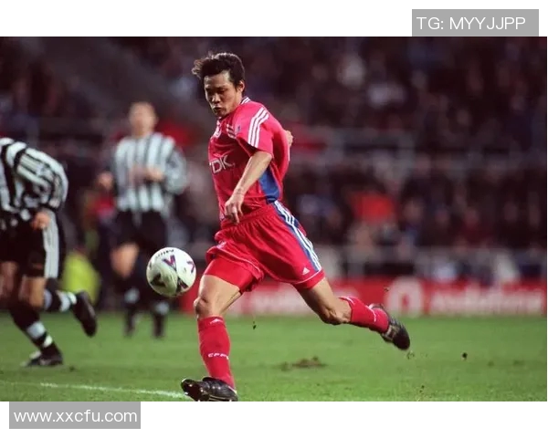 女生足球明星头像真实展现运动魅力与青春活力的完美结合