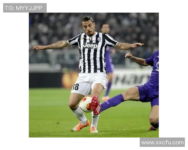 瓦尔多足球明星的传奇之路与辉煌成就探秘 瓦尔多足球明星的传奇之路与辉煌成就探秘